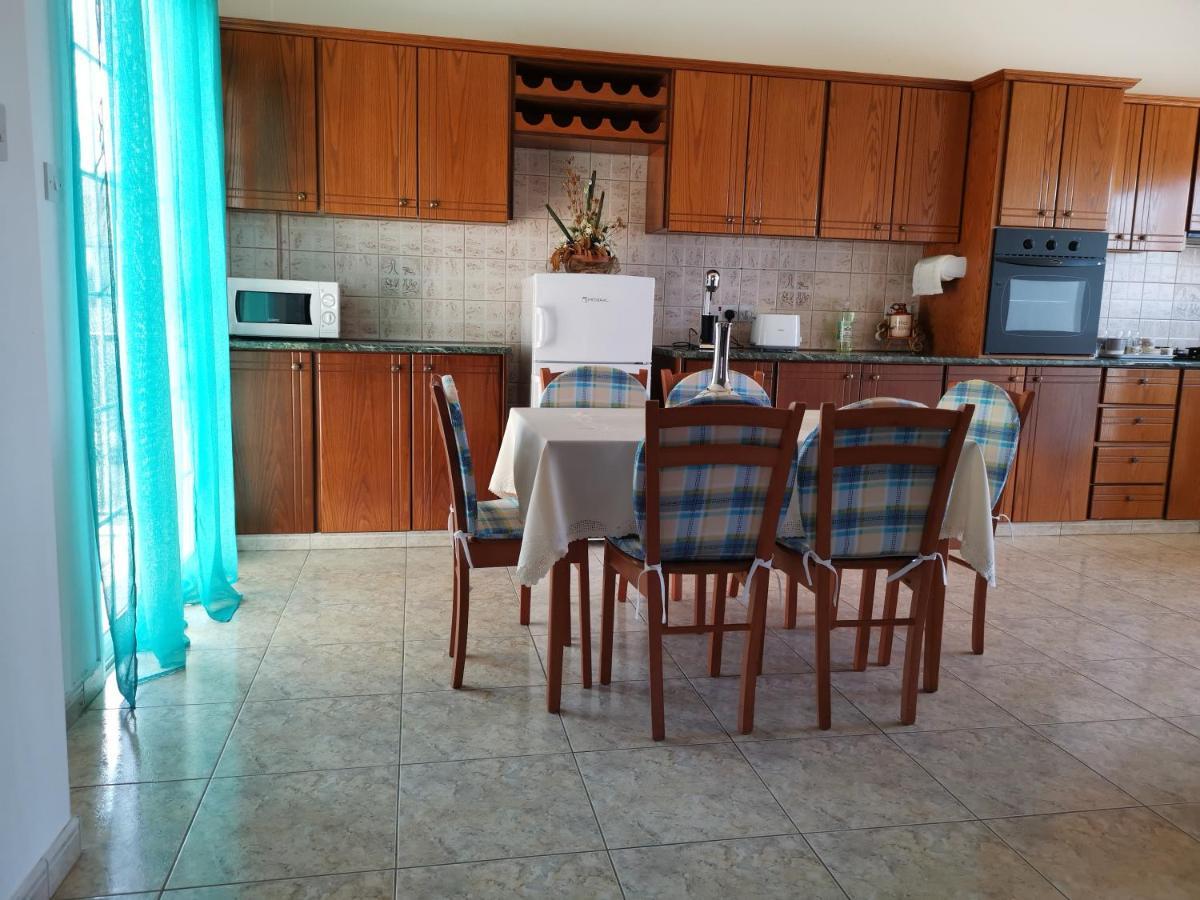Anastasia Apartment Agia Marina  Exterior photo