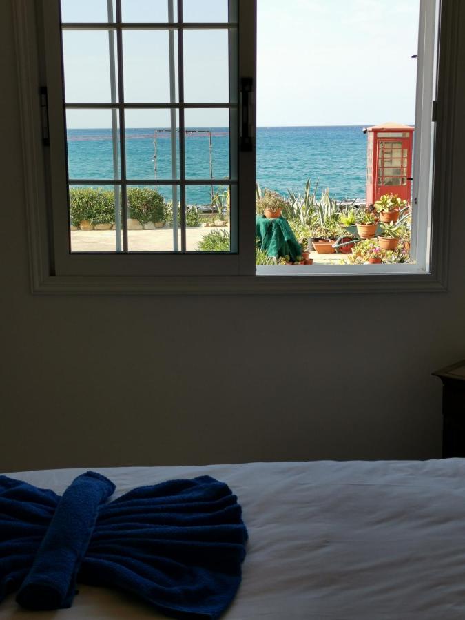 Anastasia Apartment Agia Marina  Exterior photo